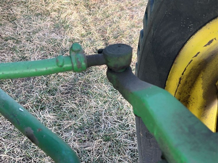 john-deere-820-image-20