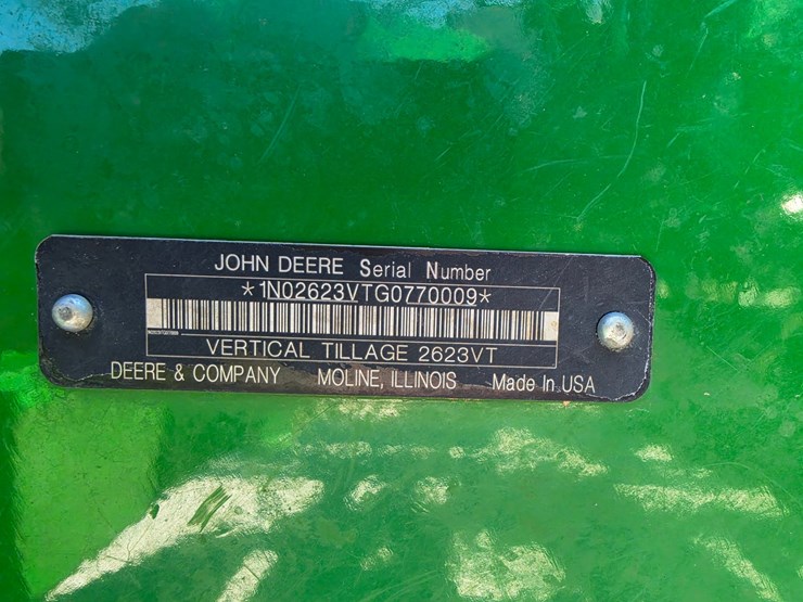 2016-john-deere-2623vt-image-5