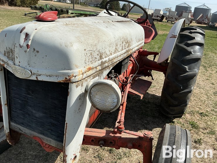 ford-8n-image-9
