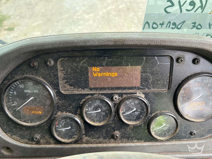 2019-peterbilt-520-image-13