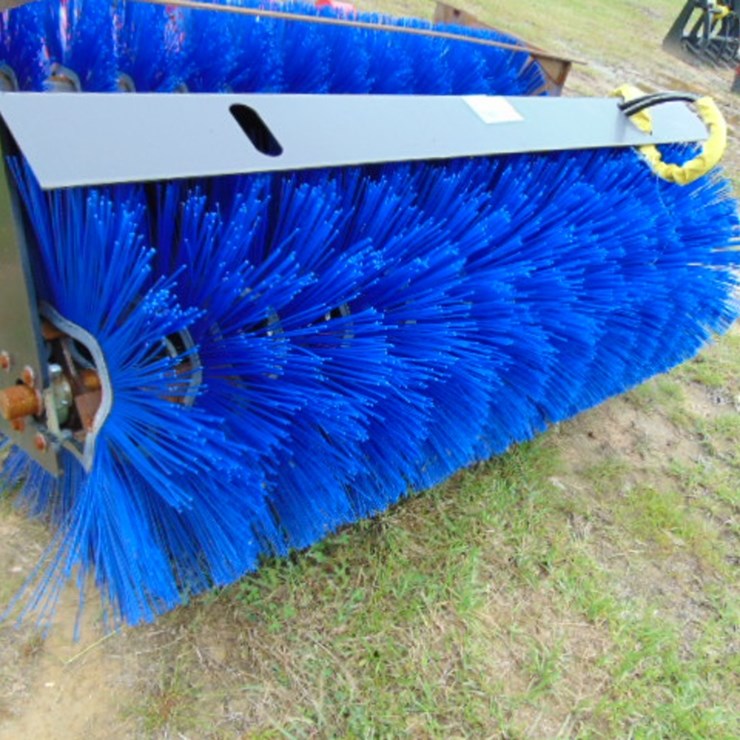 QUICK ATTACH 6' HYDRAULIC SWEEPER