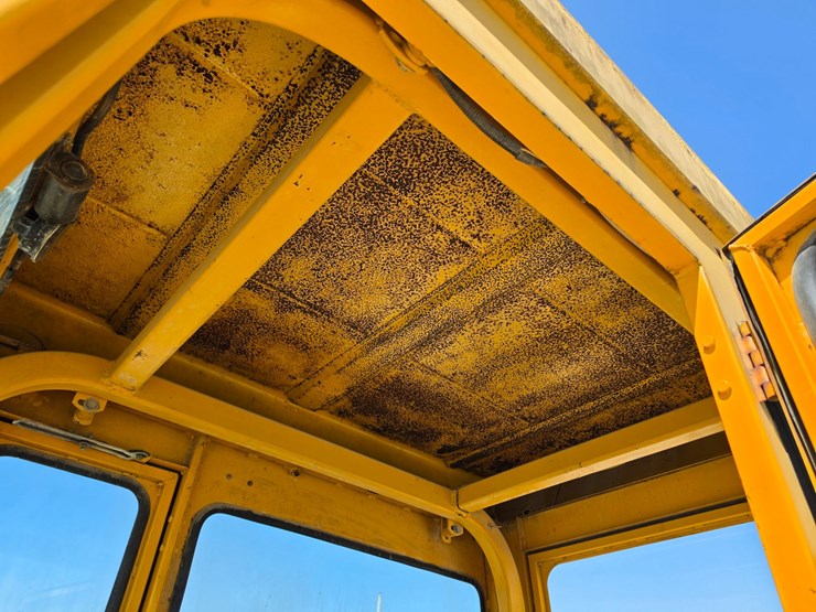 1995-deere-410d-image-8
