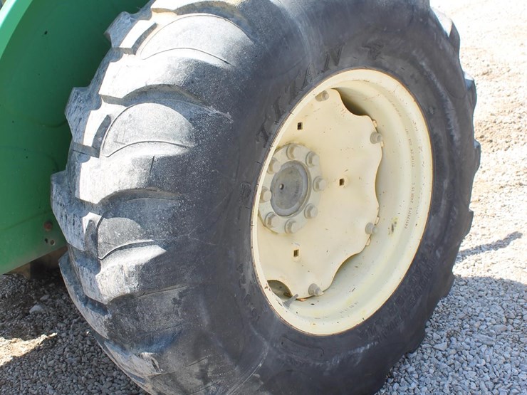 john-deere-5225-image-11