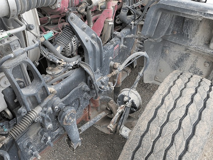 2017-mack-granite-gu713-image-56