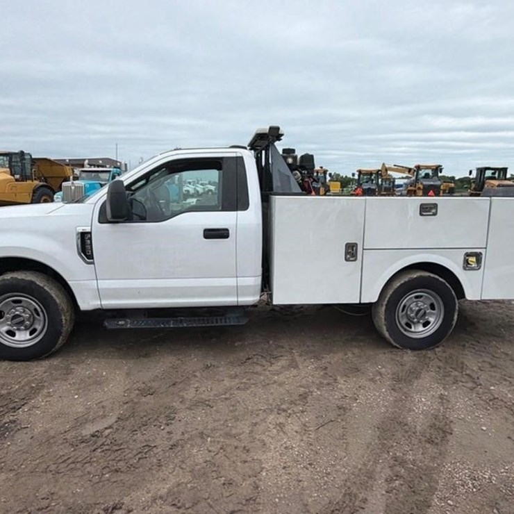2021 FORD F350