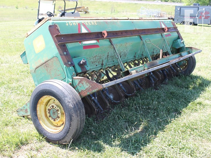john-deere-8250-image-3
