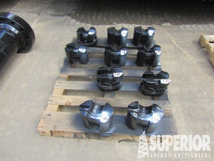 townsend-type-7-1/16"-5000#-2-3/8"-set-pipe-rams-image-1