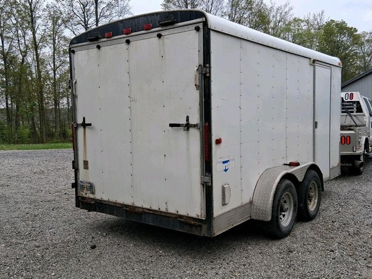 #2252-•-2006-interstate-double-axle-enclosed-trailer-image-5