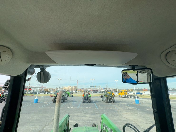 2011-john-deere-5095m-image-31