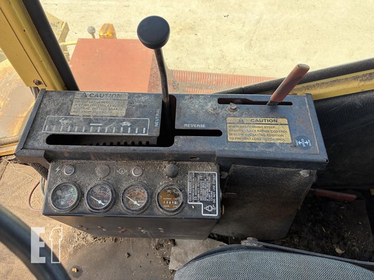 new-holland-1499-image-9