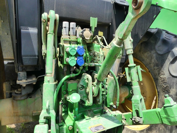 2014-john-deere-6115m-image-6