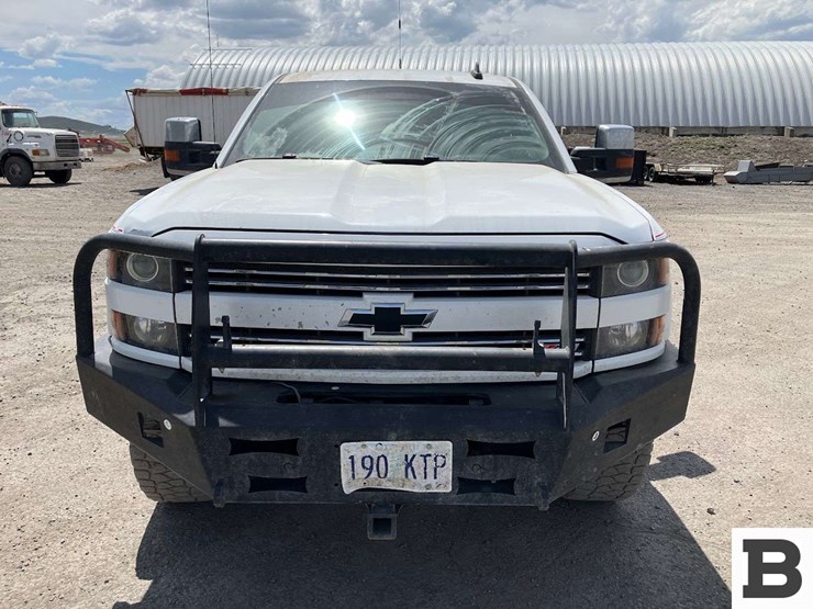 2018-chevrolet-silverado-2500-image-5