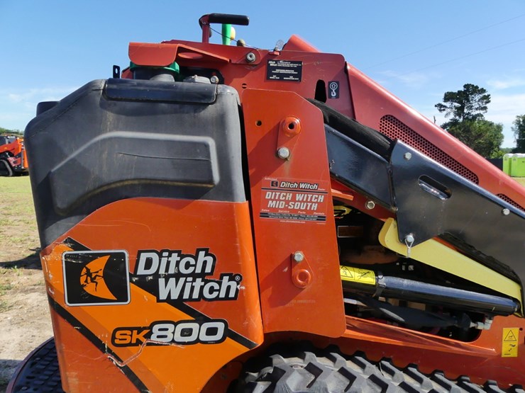2021-ditch-witch-sk800-image-7