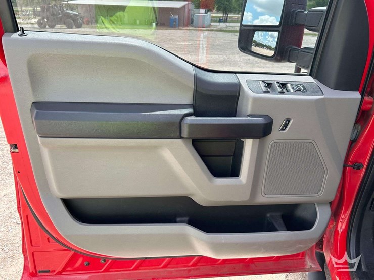 2017-ford-f250-image-12
