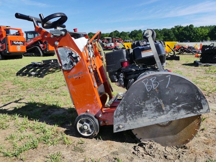 husqvarna-fs400lv-image-1