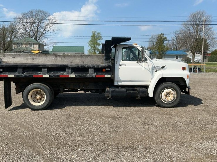 #1951-•-1990-ford-700-dump-truck-image-6