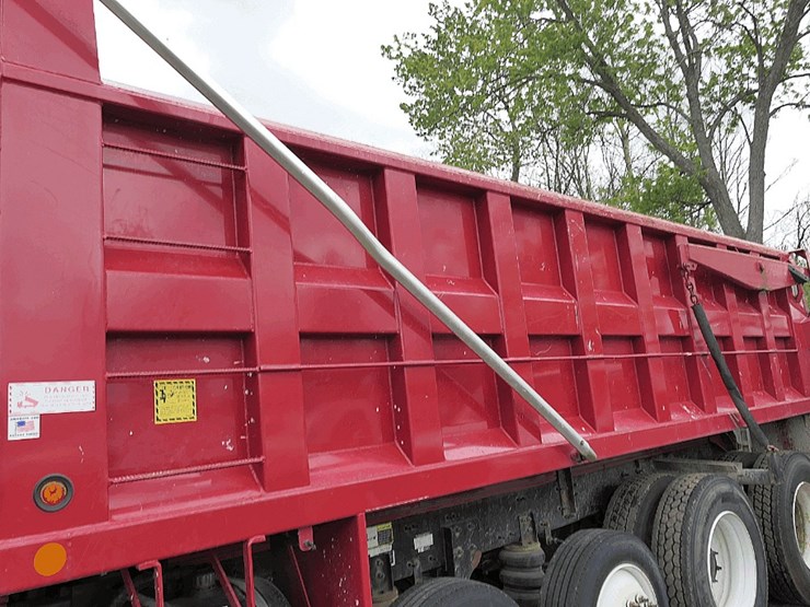 2017-mack-granite-gu713-image-11
