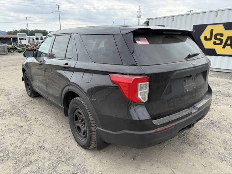 2020-ford-explorer-image-6