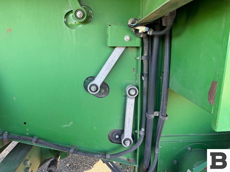 2009-john-deere-9770-sts-image-75