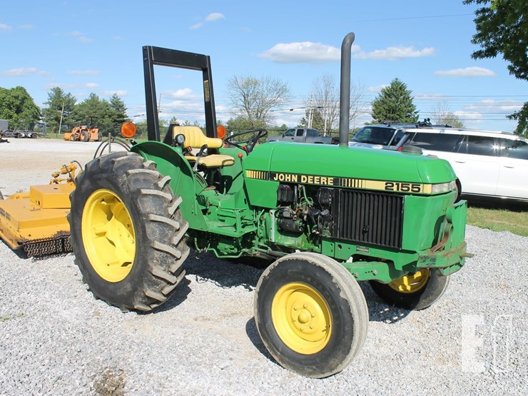 john-deere-2155-image-3