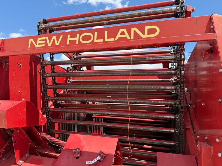 new-holland-849-image-5