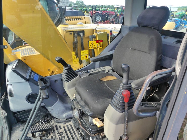 2007-komatsu-pc138us-image-13