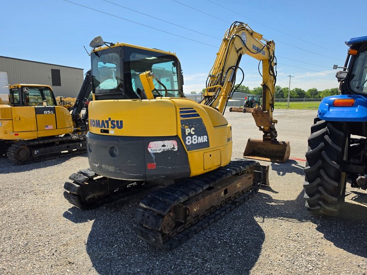 2013-komatsu-pc88mr-8-image-17