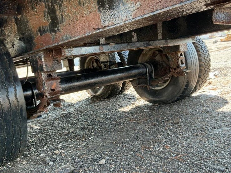 #2207-•-flatbed-equipment-trailer-image-20
