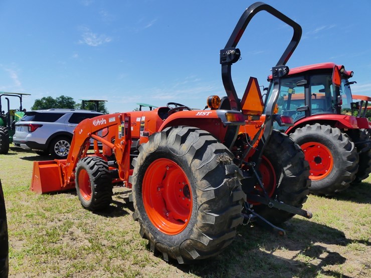 2022-kubota-l4701-image-4
