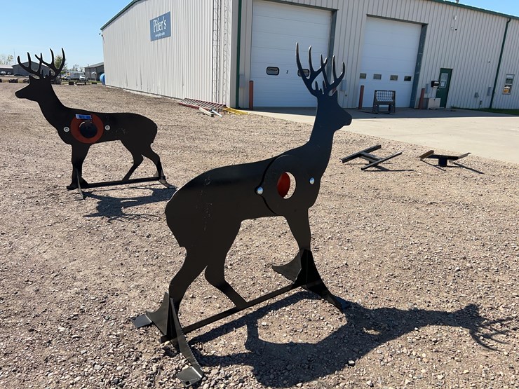 ar500-steel-deer-shooting-target-with-heart-flapper-image-2