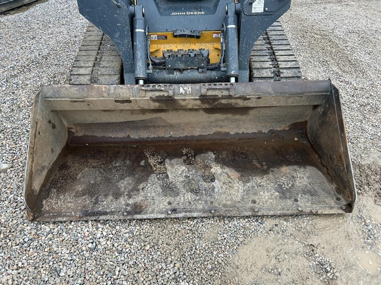 2021-deere-331g-image-9