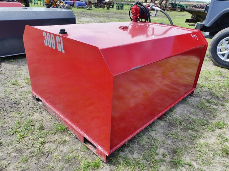 x-star-300-gal-fuel-tank-image-3