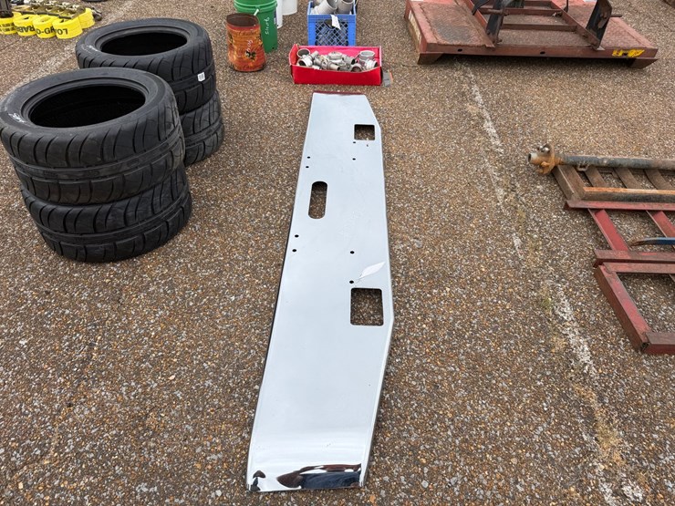 #9043-•-front-bumper-image-1