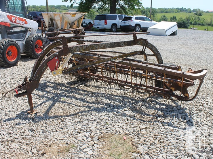 new-holland-9484-image-1