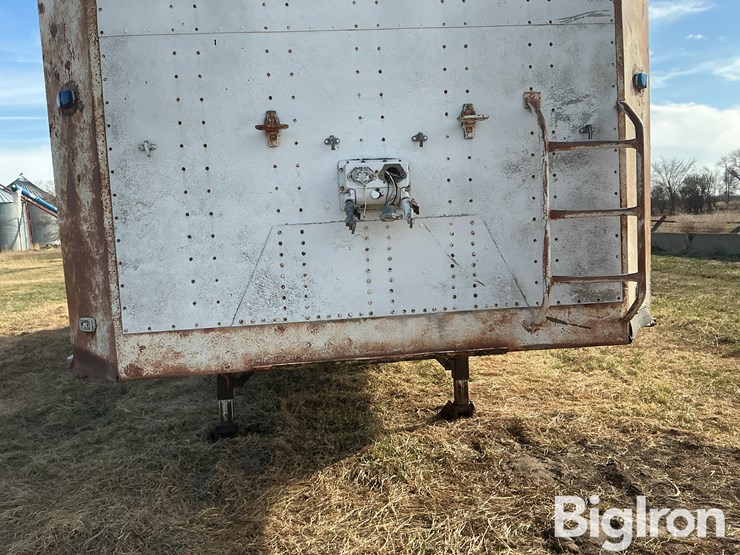 1973-hobbs-grain-trailer-image-11