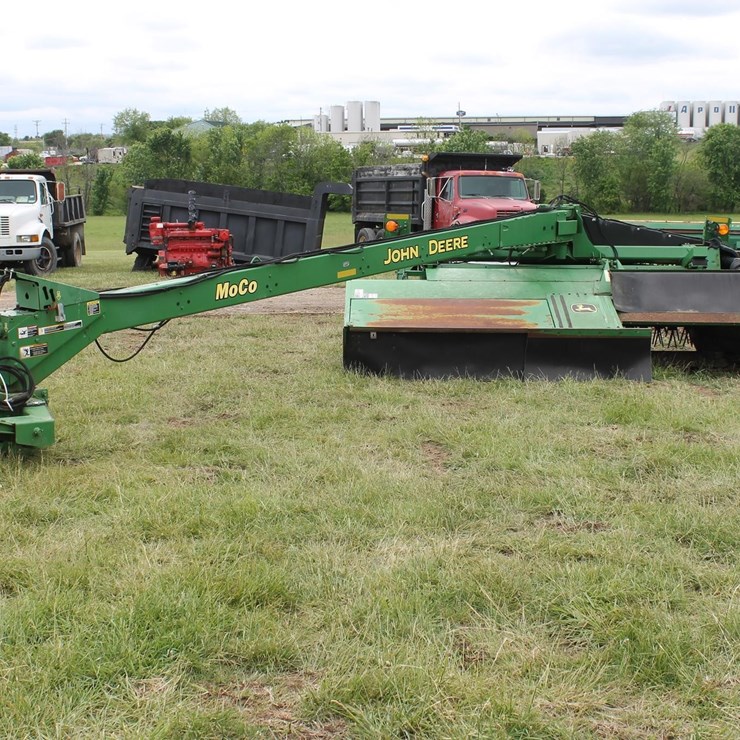 JOHN DEERE 956