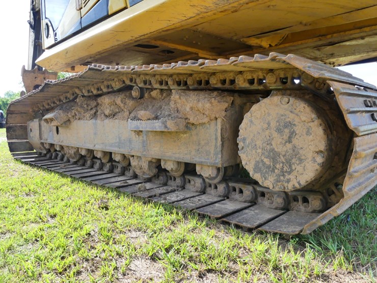 2019-komatsu-pc210-lc-image-5