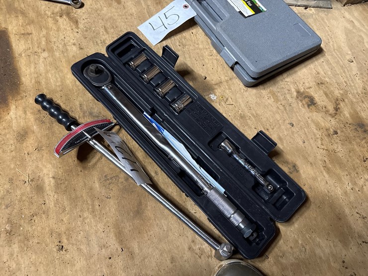 #42-•-torque-wrench-image-1
