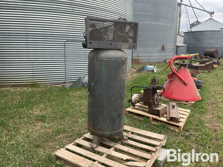sanborn-500bp60v-60-gal-air-compressor-image-3