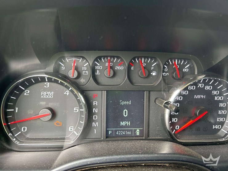 2015-chevrolet-silverado-2500hd-image-13