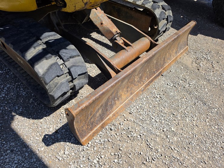 2004-komatsu-pc78mr-6-image-24
