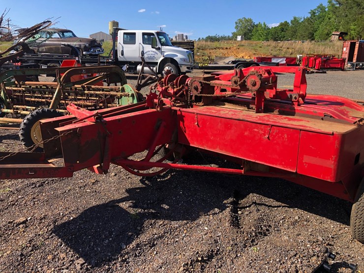 massey-ferguson-12-image-3