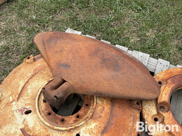 tractor-wheel-weights-&-fenders-image-12