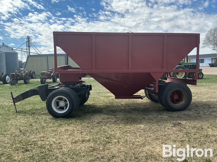 s/a-grain-trailer-w/-5th-wheel-caddy-image-8
