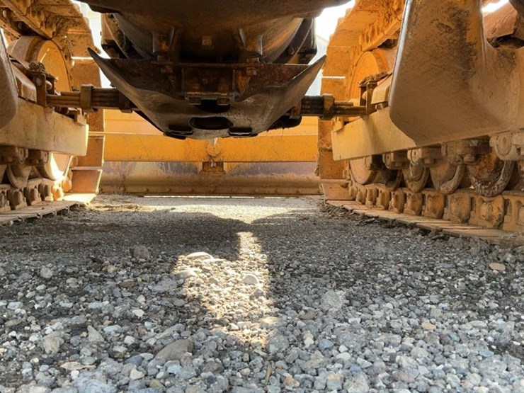 caterpillar-d4-image-28
