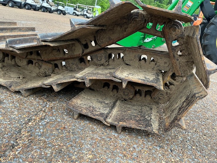 caterpillar-d3g-image-10