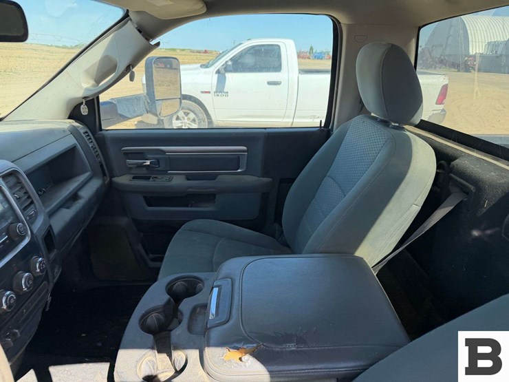 2014-dodge-1500-image-16
