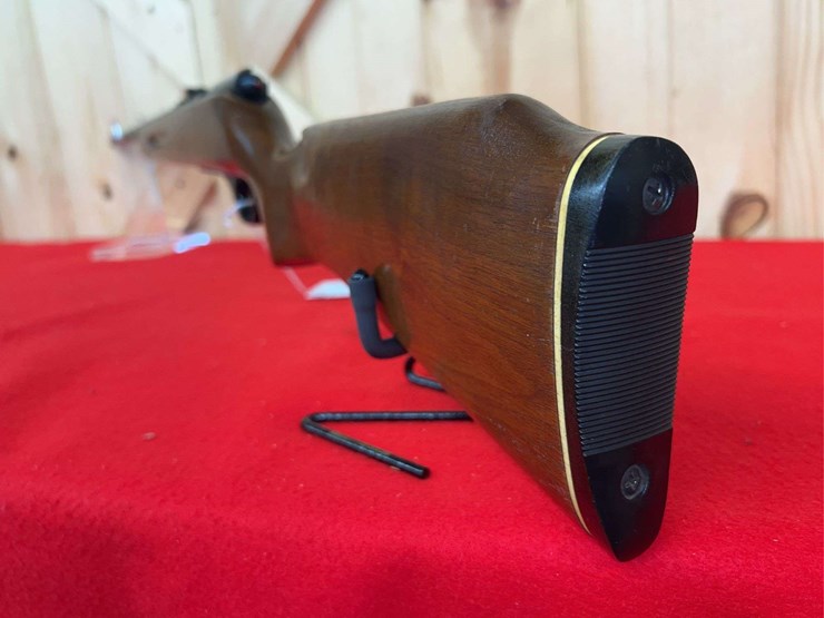 harrington-&-richardson-model-865-plainsman-bolt-action-rifle-.22-caliber-image-2