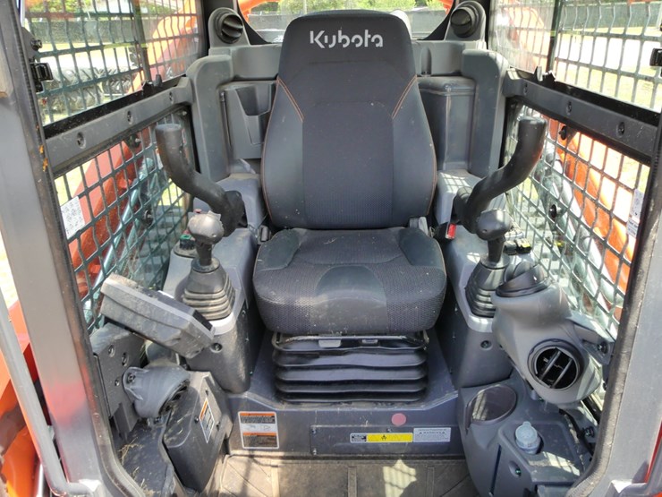 2025-kubota-svl97-3-image-14