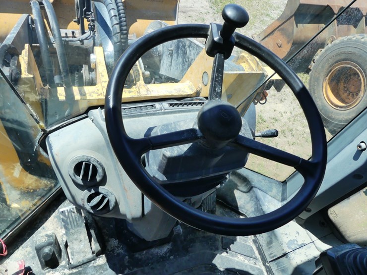 2019-deere-544l-image-15